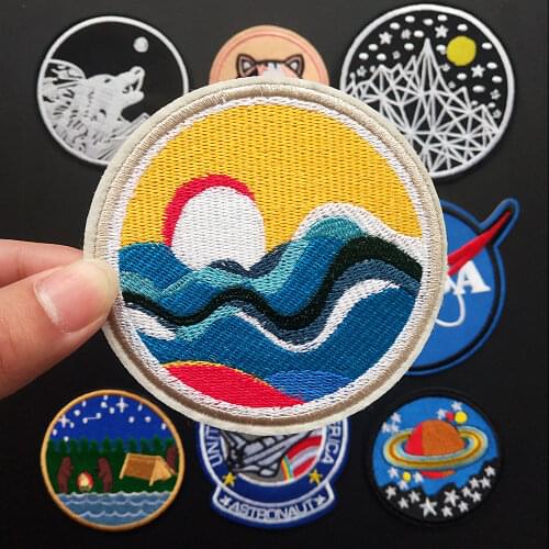 Round shape Embroidery Patches Iron On Patch Embroidered Animal Sun Patchs Badge Appliques For Clothing Stickers Backpack Bags