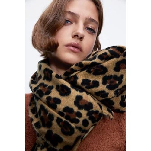 2020newEuropean newZa family classic leopard print cashmere printing womens scarf winter warmth increase shawl soft touch scarf