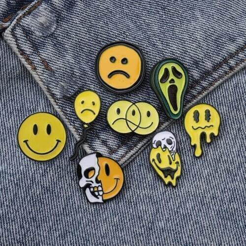 Skull Badges Enamel Pin Brooches for Women Anime Smiley Pins Metal Brooch Enamel Badges on Clothes Horror Deadpool Avatar Badges