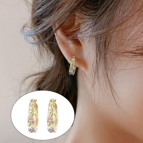 Simple Golden Color Ladies Carving Flowers Circle Earrings Jewelry Accessories