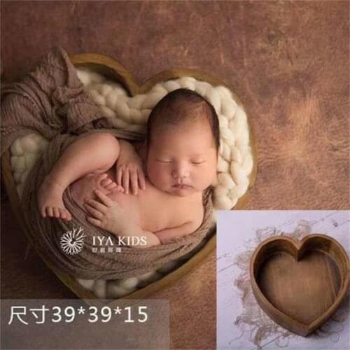 New retro love photography props heart-shaped frame baby hundred days photo props multi-color newborn photography props