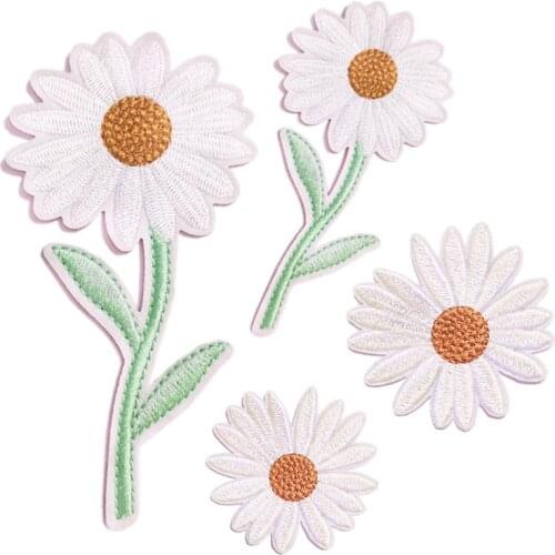 Customized Wholesale Hot Little Daisy Embroidered Cloth Stickers Clothing Accessories Patch Embroidery Processing