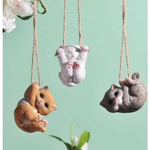 Cute Pets Cat Dog Hang On Tree Resin Statue Animal Garden Decorative Pendant For Home Office Store Indoor Outdoor Decor Ornament