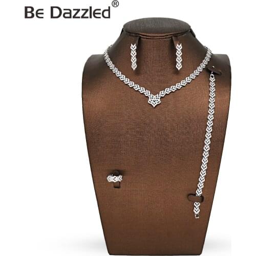 Bedazzled Arabic V Necklaces Fashion Bridal Wedding Accessory Copper Silver Plated Luxury Wedding Jewelry Set