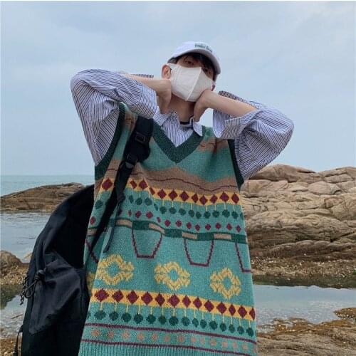 Uyuk Men's Vests