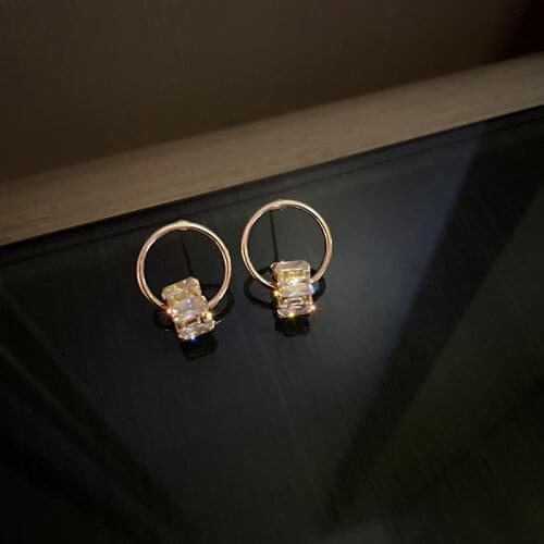 Korean Temperament Premium Zircon Circle Clasp Golden Pendant Earrings For Women 2021 Unusual Earrings Party Girls