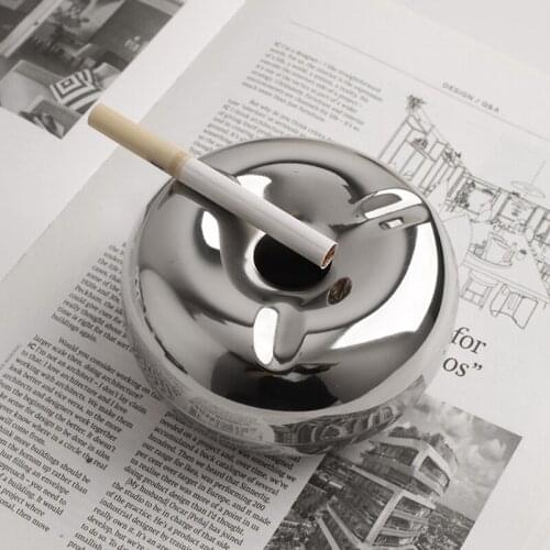 Fashionable Windproof Stainless Steel Donut-style Ashtray With Lid For Outdoor And Indoor Use For Car Office Terrace Decoration