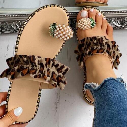 Sandals Female 2021 Summer New Five-Toed Lace Pineapple Beaded Flat Beach Sexy Non-Slip Wear-Resistant Sandals