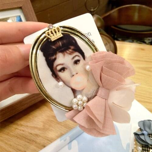 New Woman Brooches Pins Pink Ribbon Bowknot Pearl Lace Corsage Beauty Lady Brooch Fashion Jewelry Vintage Coat Accessories