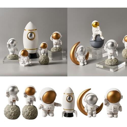3D Astronaut Figurines Home Decoration Crafts Moon Miniatures House Decor Planet Decorations for Kids Room Gifts Themed Party