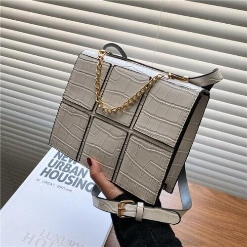 Fashion designer Shoulder Bags Retro Casual Women Totes crossbody bags Female Leather white Chain Handbag for Women 2021