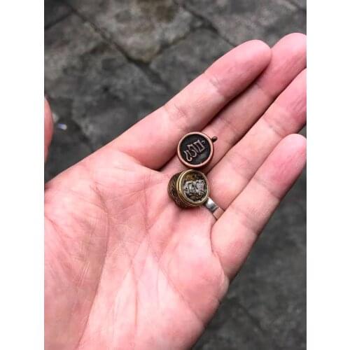 Tibetan ethnic characteristic folk collection Temple Dabao Karmapa ancient nectar pill Buddha clothes piece portable small Gawu