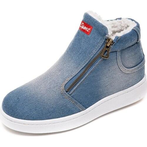 Plush High Top Canvas Shoes Female Winter Students Lace Up Large Womens Shoes Casual Womens Sports Shoes 35-44 Unisex Sneakers