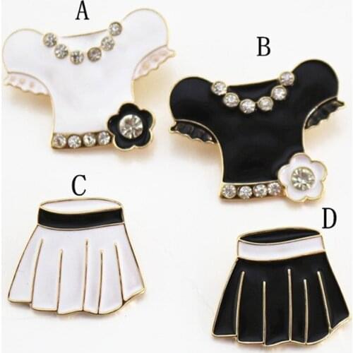 Black and white glaze inlaid rhinestone short sleeve short skirt brooch coat coat couple collar brooch Holiday gift