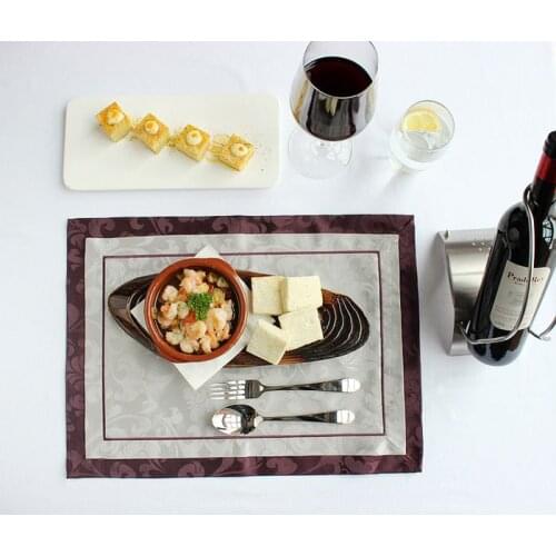 High-quality European-style satin jacquard double placemat insulation pad coasters coffee table pad pad tea towel 35*48CM