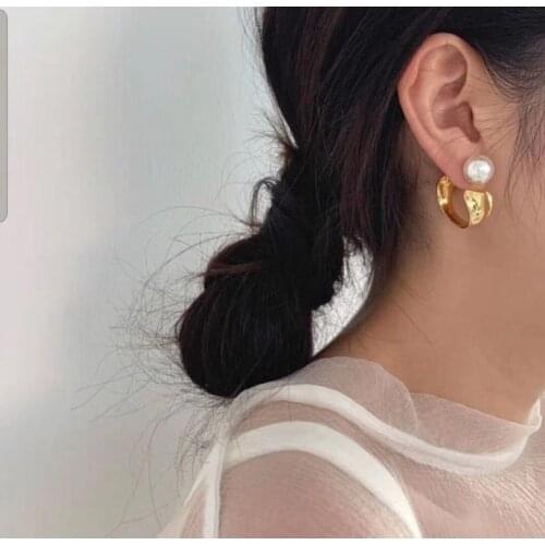 C Earrings Women Fashion Jewelry Pearl Gold Stud Earings Ladies Simple Channels Ear Ring Jewellery Elegant Earing