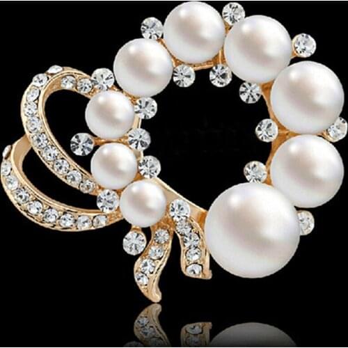 Gold Color Elegant Cubic Zircon Brooch With Pearl Floral Pin Brooch