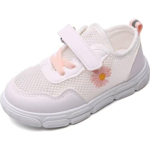 Childrens Sports Shoes 2021 New Spring And Summer Breathable Mesh Hollow Soft Bottom Girls Net Sneaker