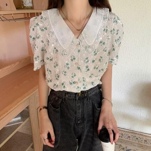 Summer new style Korean retro lace turn-down collar knitted flower embroidered cardigan shirt