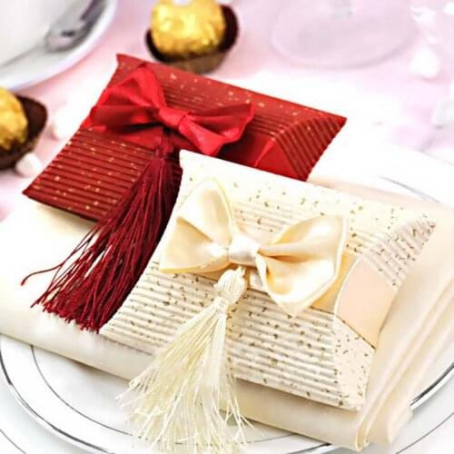 Red Gold Pillow Shape Gift Box Wedding Party Candy Box Elegant Bow-knot Corrugated Tassel Decoration Chocolate Box