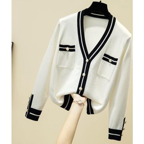 Winter Clothes New Balck White Cardigan Femme Knitted Pocktes Single Breasted Woman Sweater Vintage V Neck Sleeve Loose Jackets