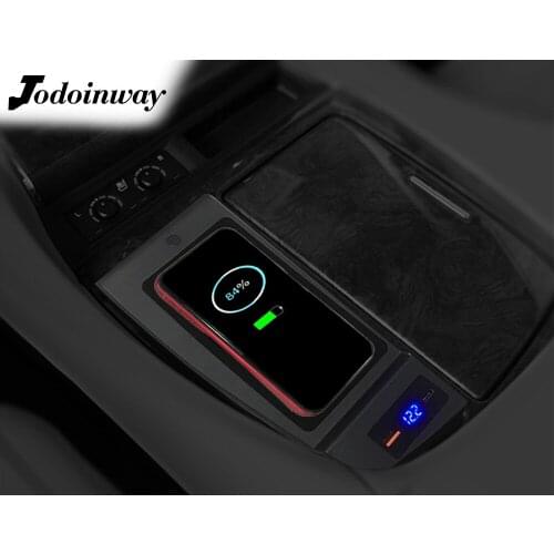 Car wireless charger storage box for Toyota Alphard 2018 2020 fast charge organizer phone holder for huawei P30 qi charging case