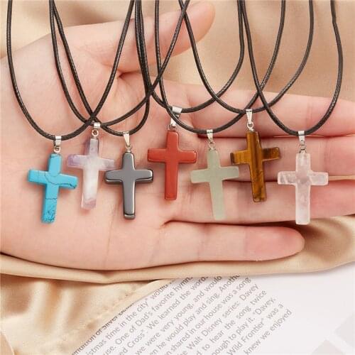 New Fashion Simple Cross Love Heart Natural Stone Pendant Necklace Opal Pendant Necklace Female Good Quality Necklace Jewelry