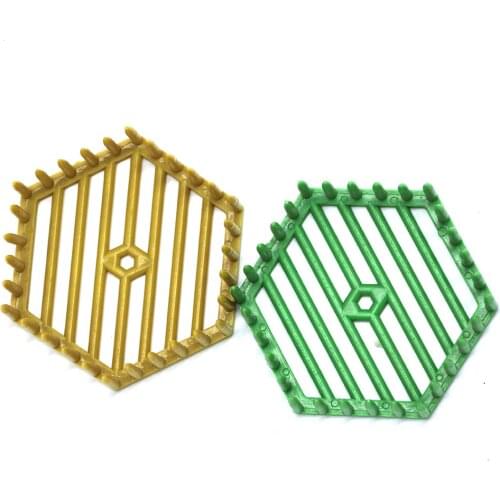 2pcs/lot Beekeeping new multi color plastic bee cages needle type hexagon cage cell room queen rearing new bees tools supplies