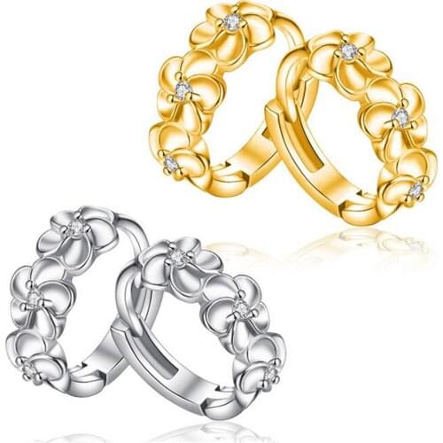 WQQCR NEW new Korean gold and silver jewelry earrings big flower earrings female prisoner fashion elegant sweet summer earrings