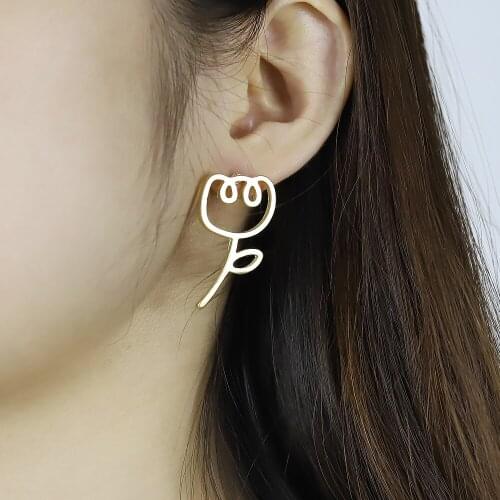 Fashion Three-dimensional Petals Tulip Earrings Flower Fairy Matte Gold Rose Stud Earrings Simple Jewelry New Hot Sale