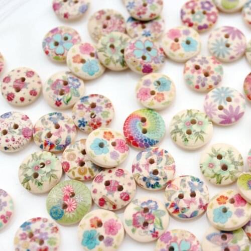 600pcs mixed Painted Wood Buttons Floral 13mm 2 holes floral natural wooden buttons varnished