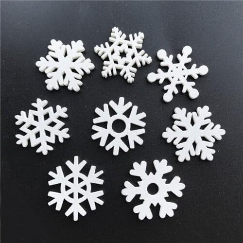 50pc 35mm Mix Shape Wooden White Snowflakes Christmas Ornaments Xmas Wood Pendants New Year Christmas Angel Decorations for Home
