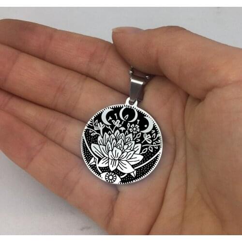 Elegant Lotus Pendant Necklace Fashion Stainless Steel Disc Collar Necklaces Jewelry for Men and Women YP6822