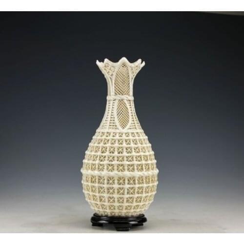 Old Collectible Decoration White Porcelain Hollow Out Carving Flowers Noble Vase