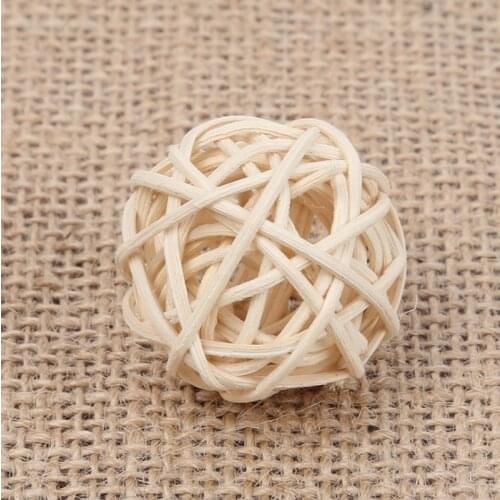 Rabbit Small Pet Hamster Chewing Toy Small Pet Cleaning Teeth Natural Wooden Ball Small Pet Molars Entertainment Toys