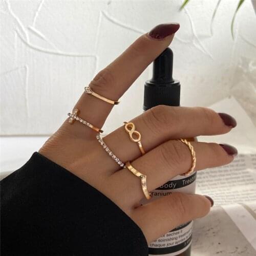 Vintage Crystal Cross Infinity Rings Set For Women 2021 Trendy Star Heart Chain Knuckle Rings Chain Finger Ring Jewelry