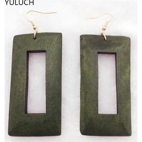 Pair good charm african red green brown colorlong wood square Latest new arrival wood earrings new design quality