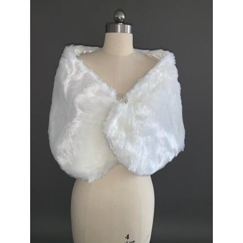White Wedding Winter Bride Shrug Faux Fur Wedding Shawl Ladies Wrap Bridal Coat Party Bridal Shawl