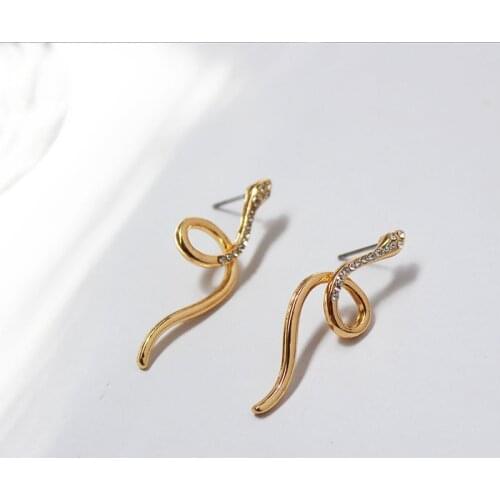 TARCLIY Trendy Geometric Metal Twisted Snake Shiny Crystal Stud Earring Gold Silver Color Simple Animal Earring Jewelry Womens