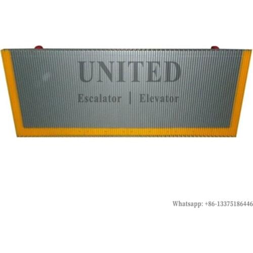 Escalator Step Silver With Yellow Plastic Demarcation SCS468547 SCS468548 SCS468549 Use for 9700
