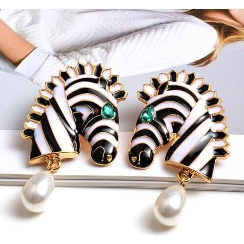 Wholesale Fashion Trend Metal Statement Fine Drop Earring High-quality Jewelry Accessories Animal Earrings for Women