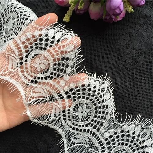 12M/ lot Eyelash Lace Fabric 8cm DIY Decorative High Quality Soft Off White Nylon Eyelash Lace Trim Wedding Dress Fabric GRL0495