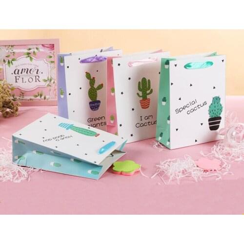 12pcs/lot Cartoon Tote Bag White Cardboard Birthday Party Chocolate Candy Box Baby Shower Sweet Party Favor Gift Box