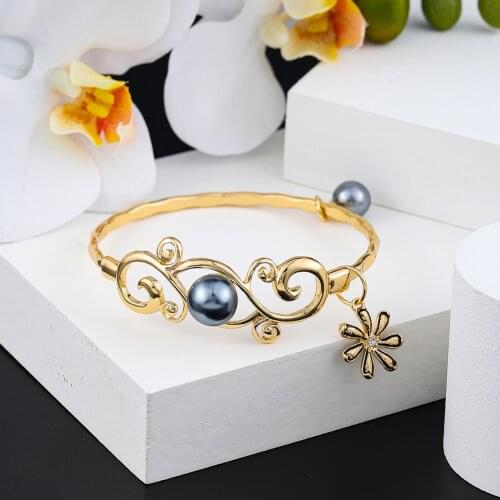 Hawaiian Trendy Bangle Fashion Samoan Marshall Jewelry Charm Polynesian Flowers Pearl Bracelets Bracelet Wholesale for Women New