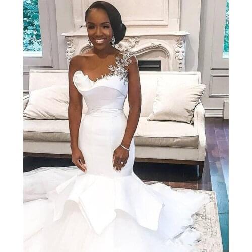 African Black Girls Mermaid Wedding Dresses Sexy One Shoulder Bridal Gowns Crystal Beaded Garden Wedding Dress