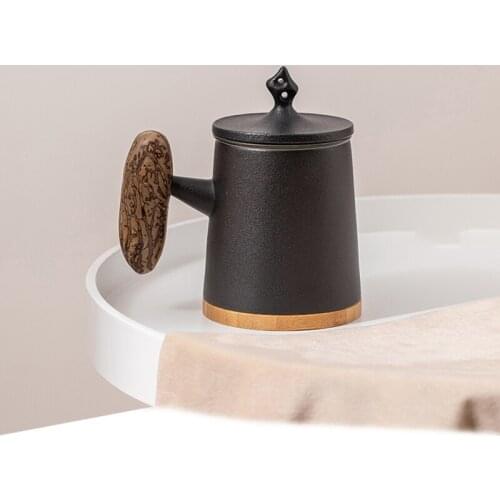 Personalized ceramic mug for tea and water separation with lid and filter for household making tea cup gift box packaging