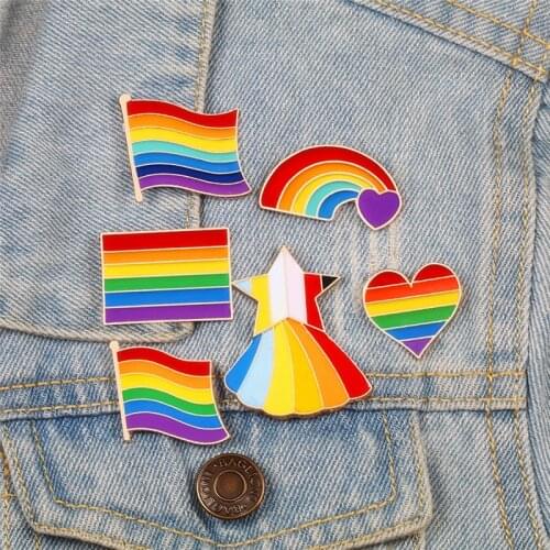 Love Is Love Rainbow Flag Star Heart Badges Enamel Pins Creative LGBT Brooches Clothes Lapel Metal Pin Lesbian Gay Pride Design