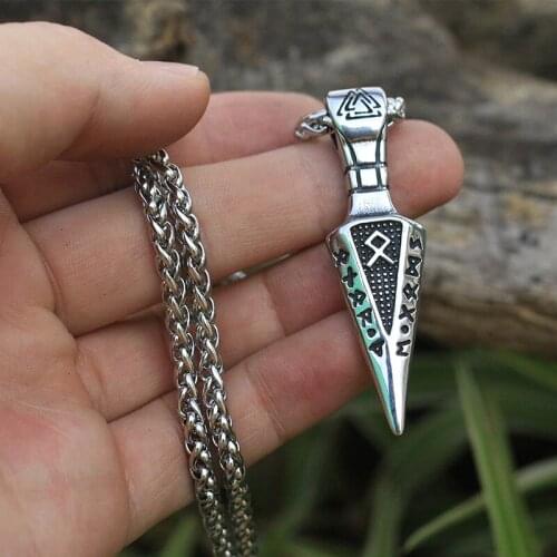 10pcs Norse Viking valknut Triangle arrow rune pendant men Cool necklace stainless steel with viking rune letter
