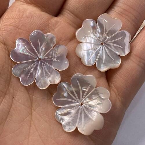 2Pcs Shell Beads Carved-flowered Exquisite White Loose Shell For Jewelry Making DIY Bracelet Earring Handiwork Sewing Accessory