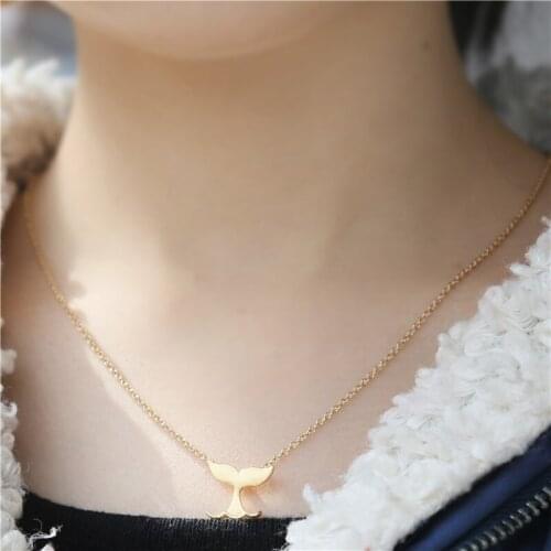 Sell like hot cakes in Europe and America, mermaid fishtail necklace as a gift for moms girlfriend